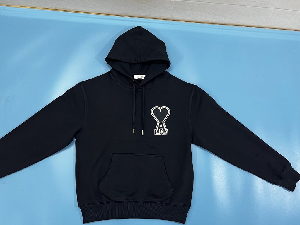 Ami Paris Ami de Coeur 3D Badge Hoodie Black - 6