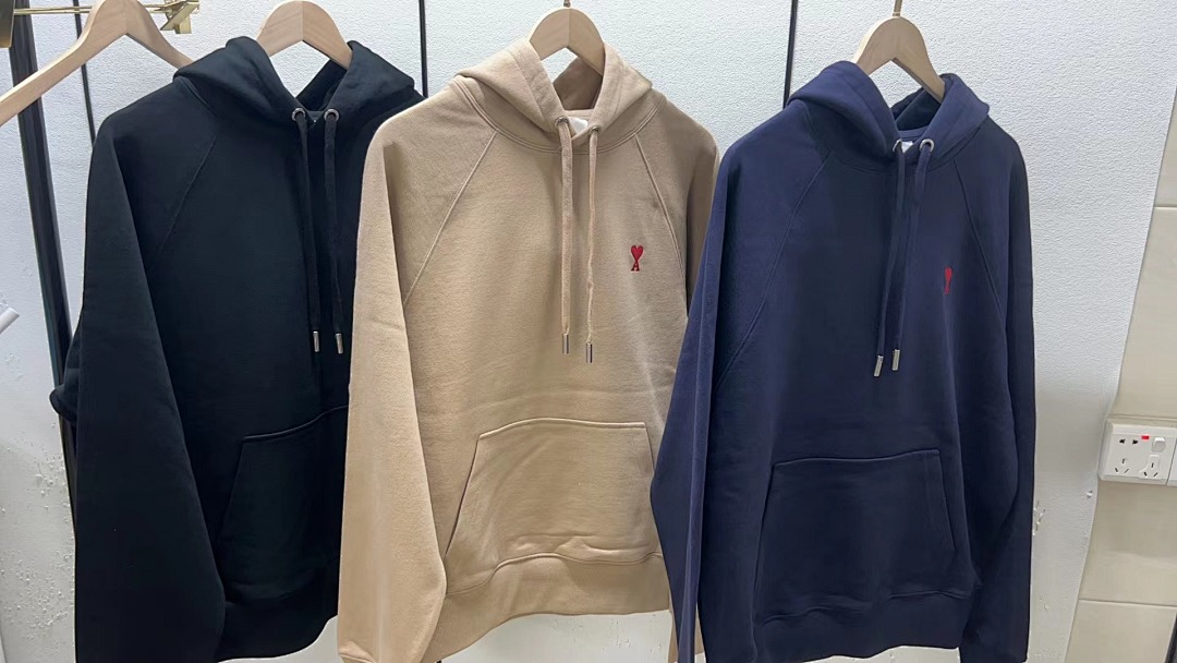 Ami Paris Ami de Coeur Raglan Hoodie - 21