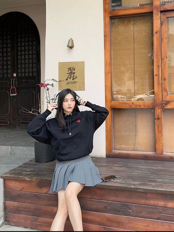 Ami Paris Ami de Coeur Raglan Hoodie - 28