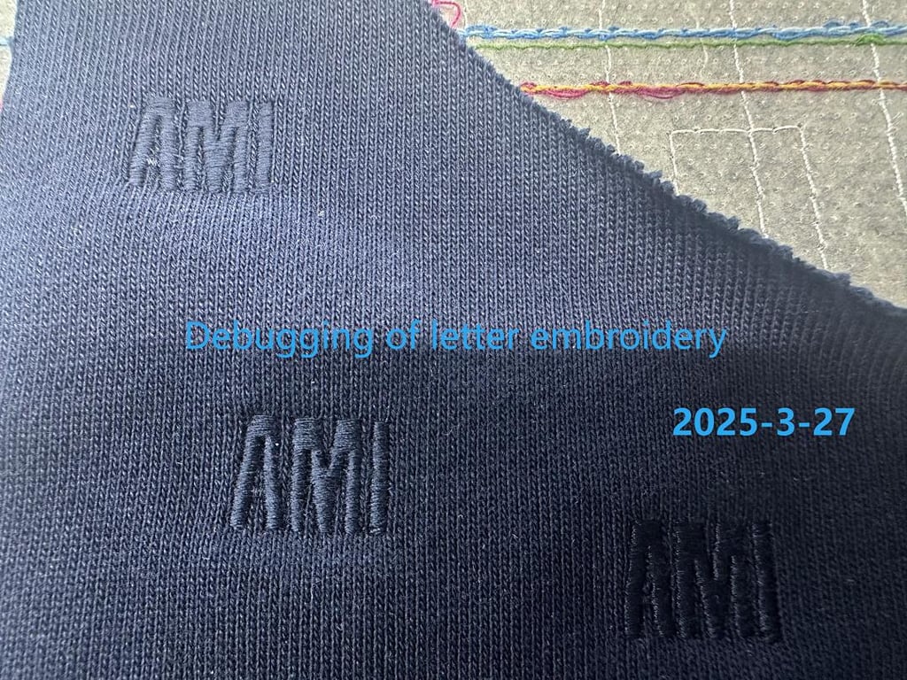 Ami Paris Ami de Coeur Zip Hoodie Navy - 29