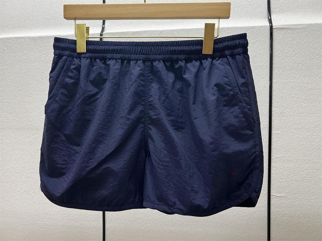 Ami Paris Ami de Coeur Swim Shorts - 11