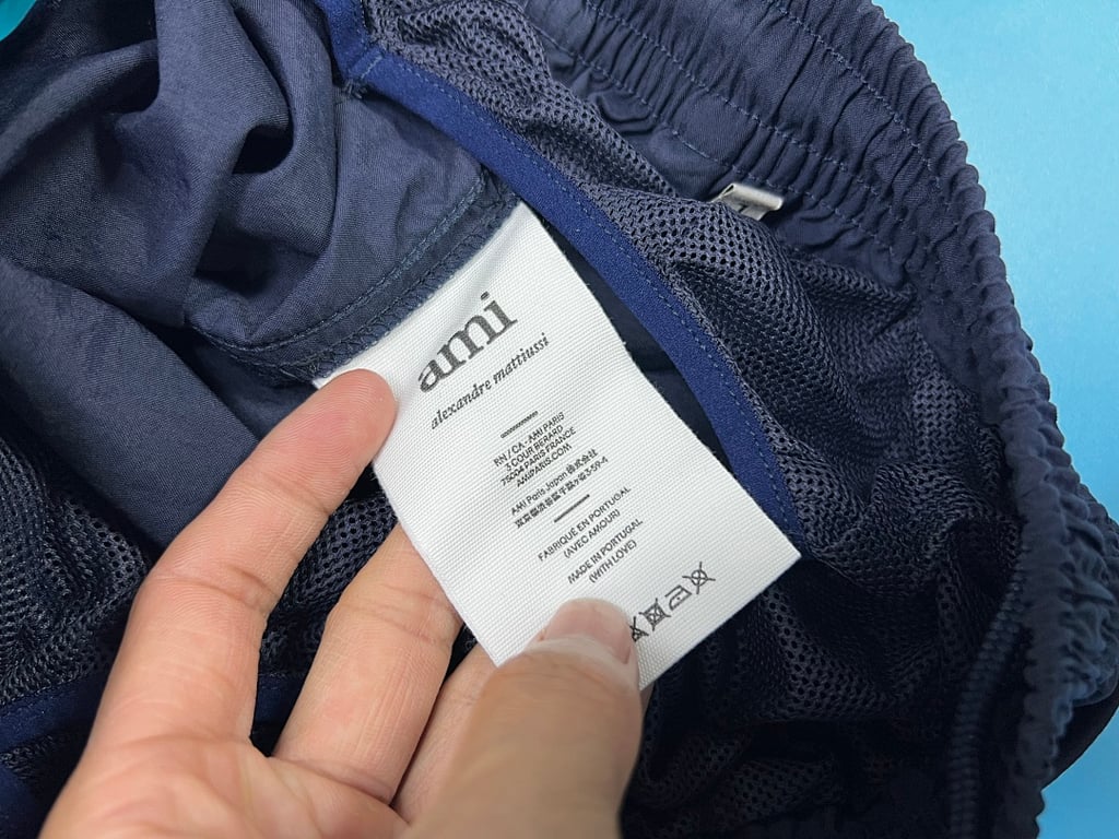 Ami Paris Ami de Coeur Swim Shorts - 35