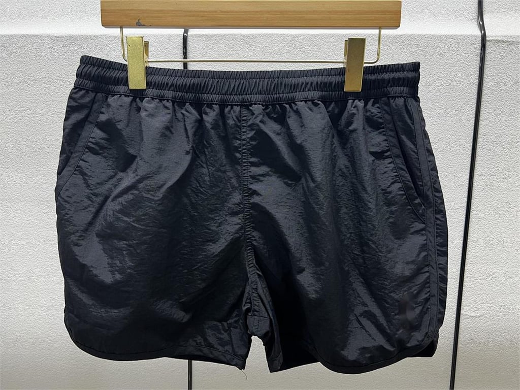 Ami Paris Ami de Coeur Swim Shorts - 9