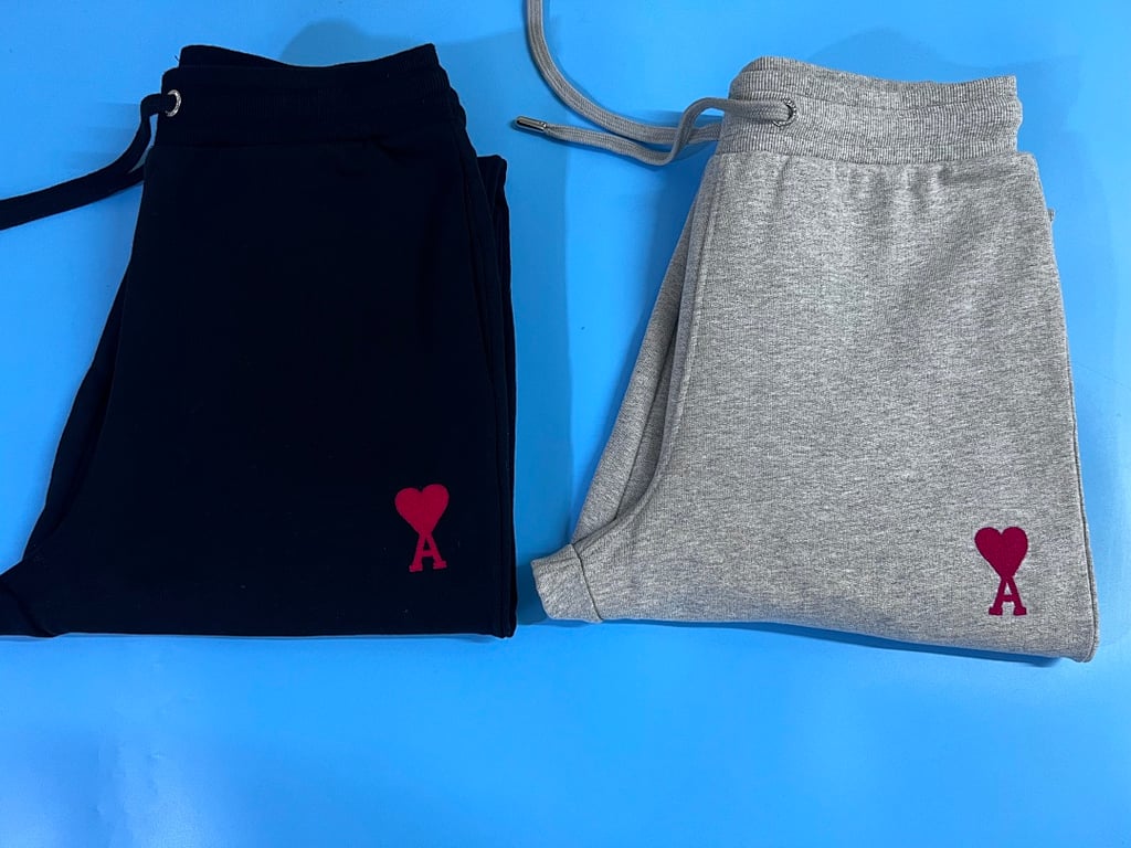 Ami Paris Ami de Coeur Sweatpants - 17