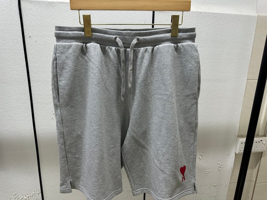 Ami Paris Ami de Coeur Sweat Shorts - 15
