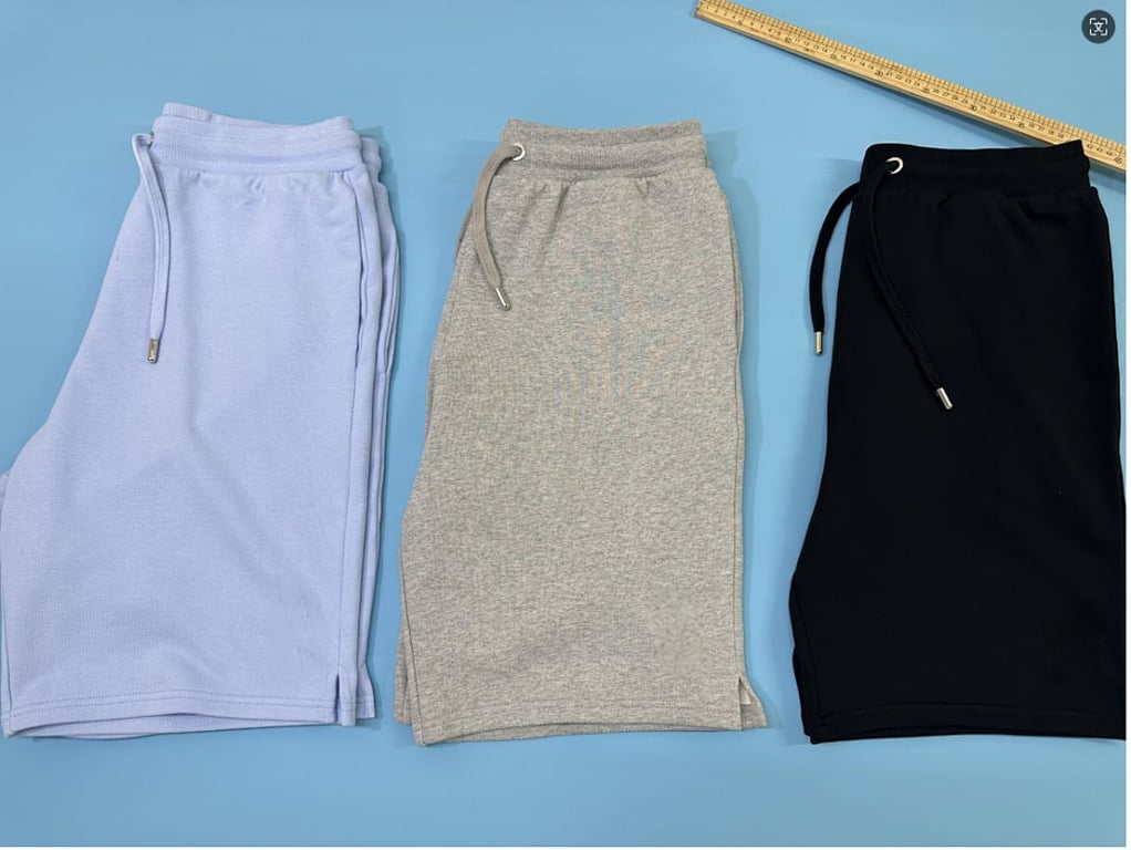 Ami Paris Ami de Coeur Sweat Shorts - 26