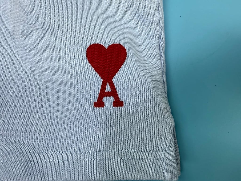 Ami Paris Ami de Coeur Sweat Shorts - 35