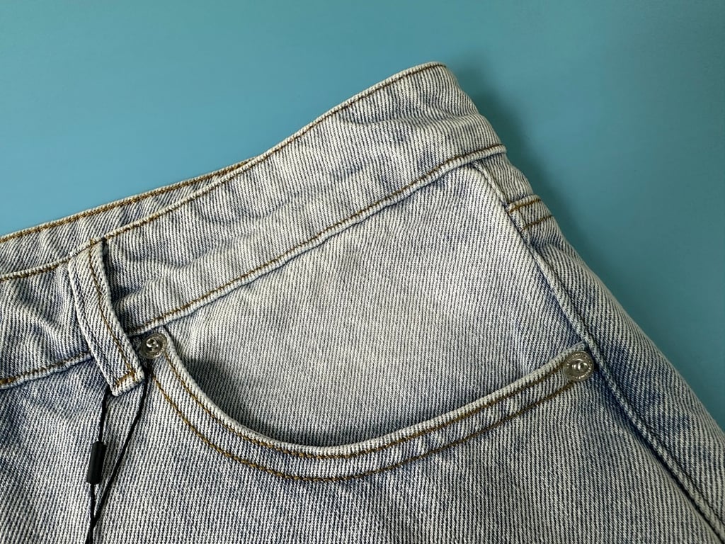 Ami Paris Metal Heart Light Blue Jeans - 11
