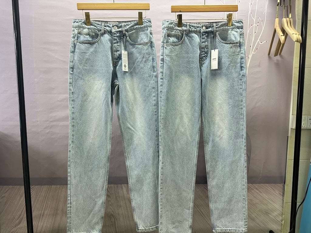 Ami Paris Metal Heart Light Blue Jeans - 23