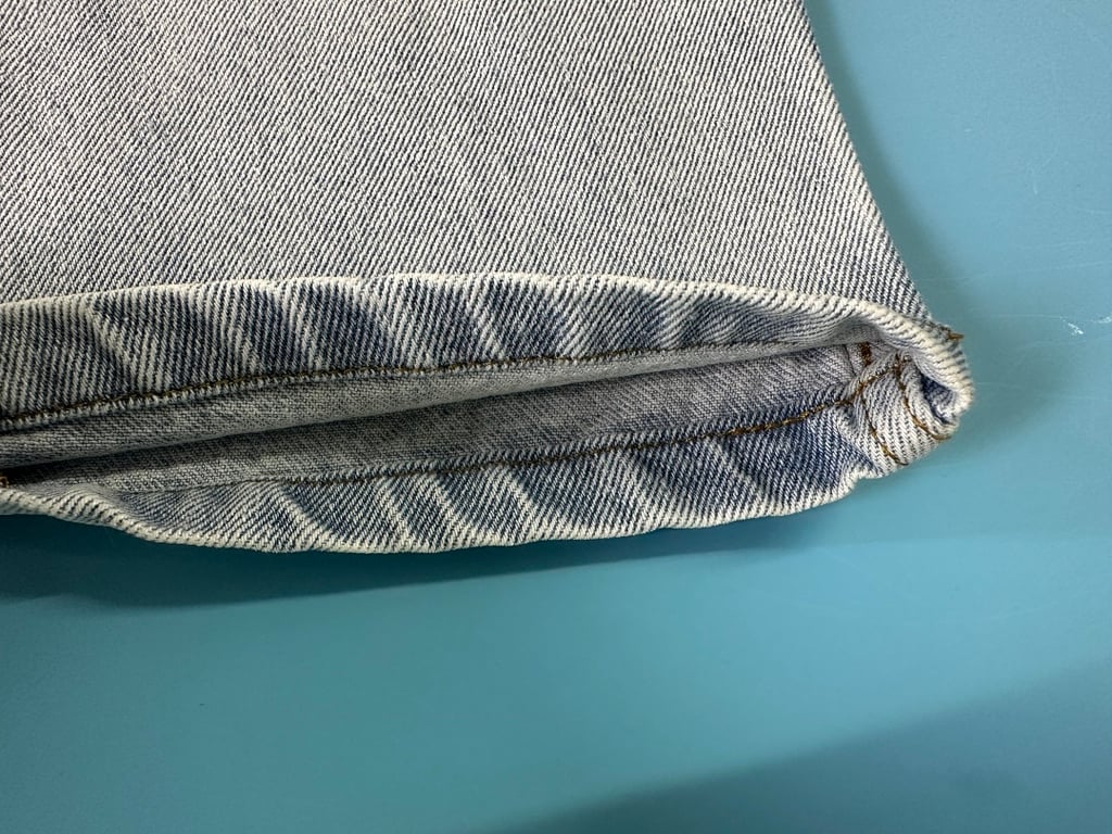 Ami Paris Metal Heart Light Blue Jeans - 24