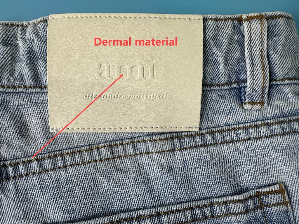 Ami Paris Metal Heart Light Blue Jeans - 9