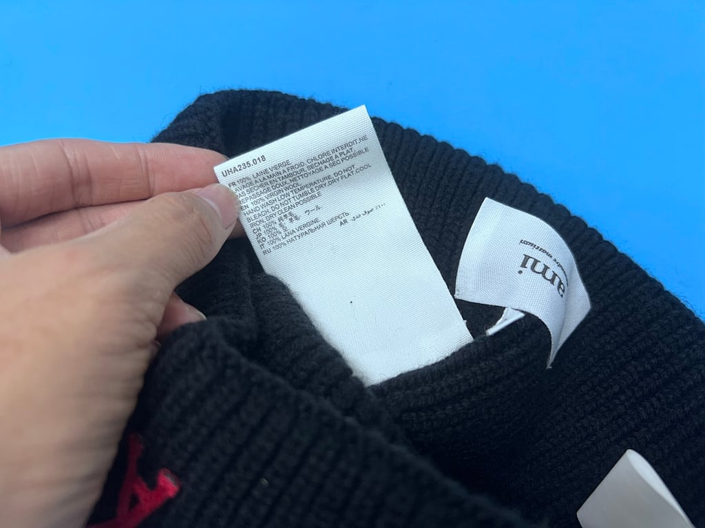 Ami Paris Ami de Coeur Wool Beanie Black - 13