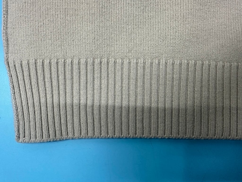 Ami Paris Ami de Coeur Merino Wool Sweater - 43