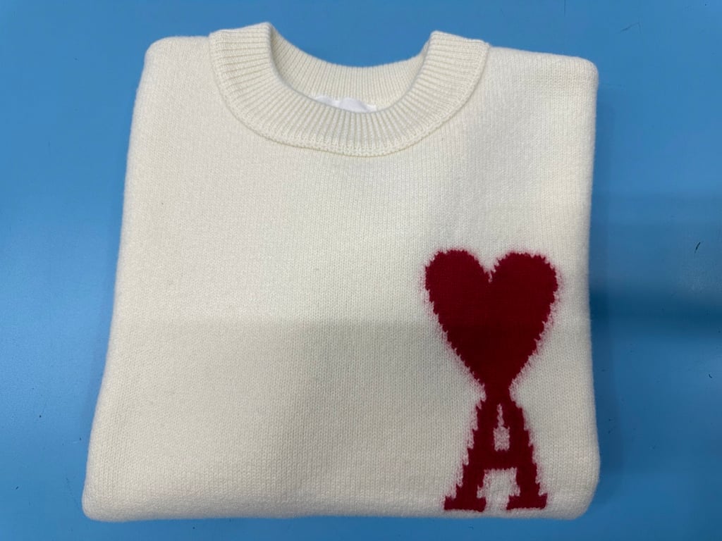 Ami Paris Ami de Coeur Crewneck Sweater - 40