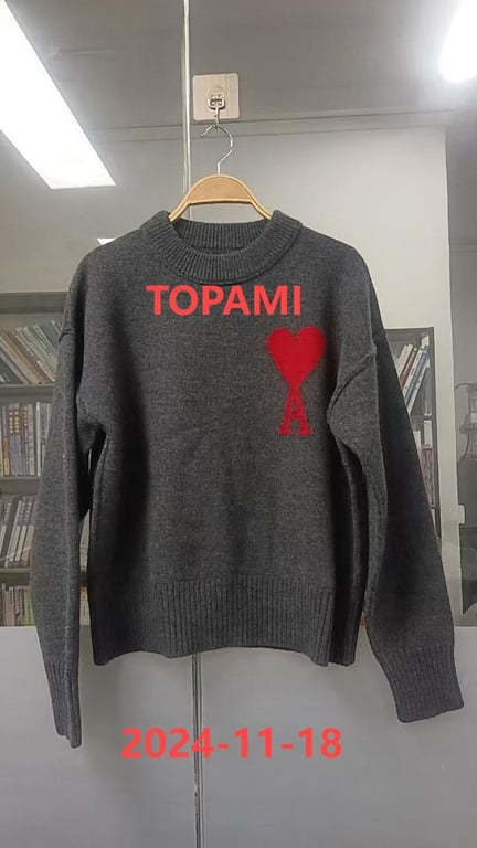 Ami Paris Ami de Coeur Crewneck Sweater - 72