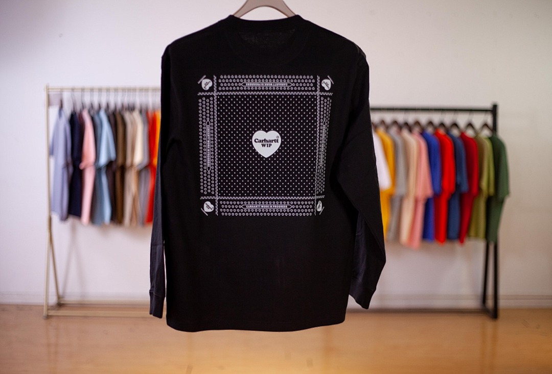 Carhartt WIP L/S Heart Bandana Longsleeve - 12