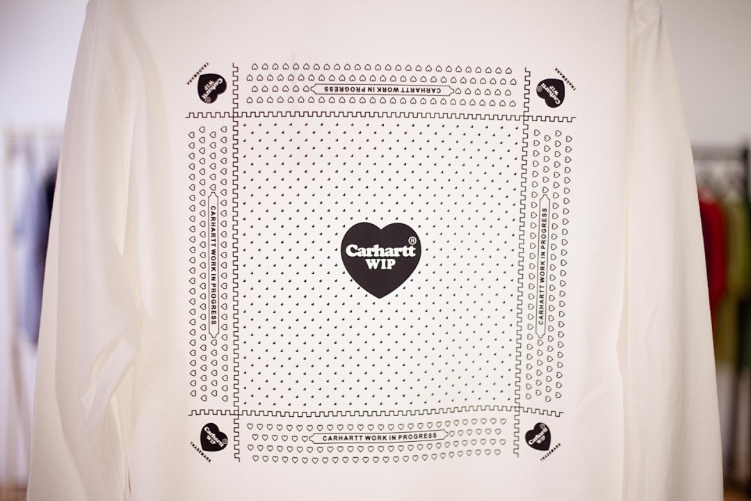 Carhartt WIP L/S Heart Bandana Longsleeve - 10