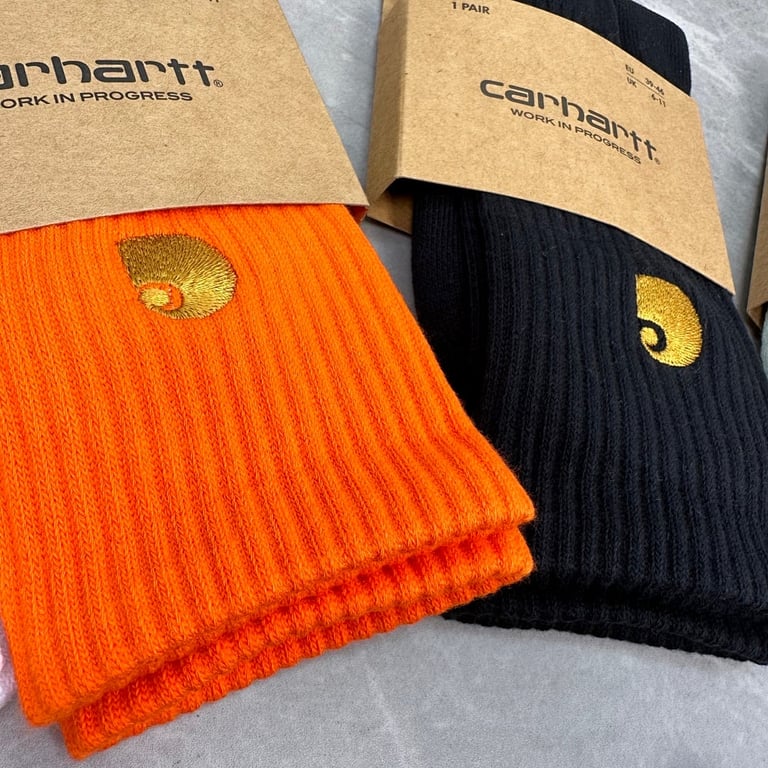 Carhartt WIP Embroidered Logo Socks - 12