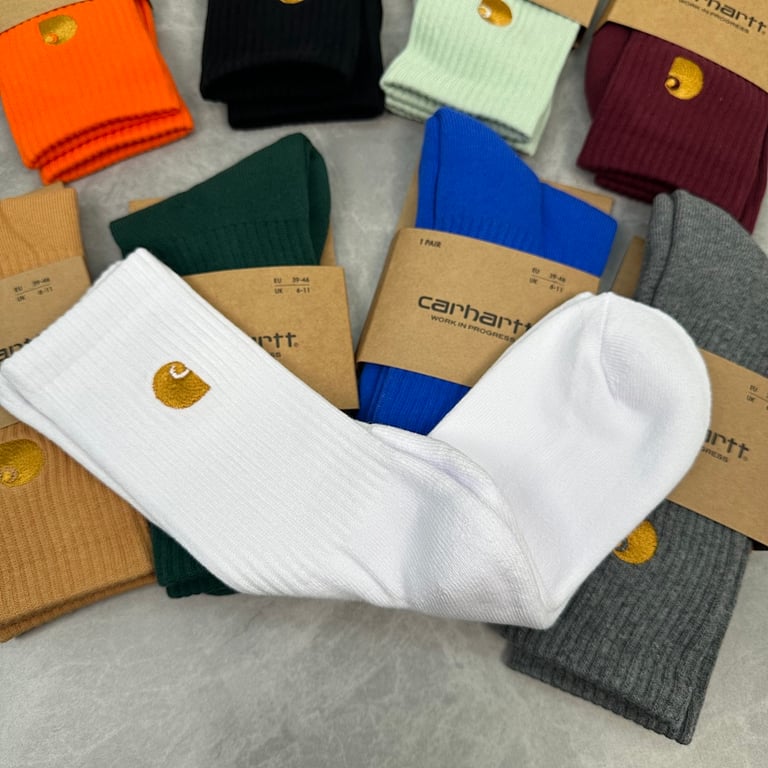 Carhartt WIP Embroidered Logo Socks - 9