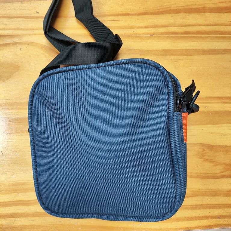 Carhartt WIP Essentials Bag - 17