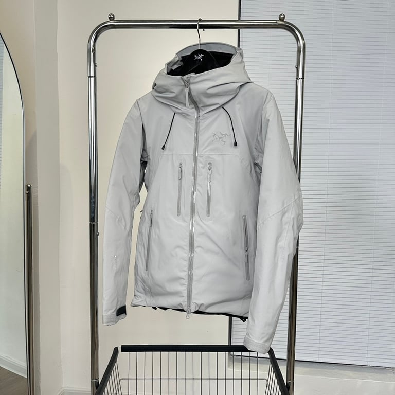 Arc'teryx Beta Down Jacket - 17