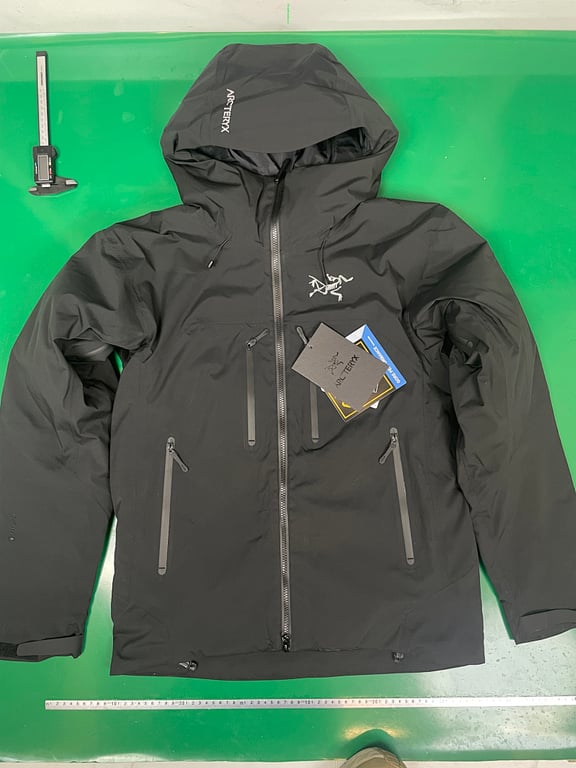 Arc'teryx Beta Down Jacket - 25