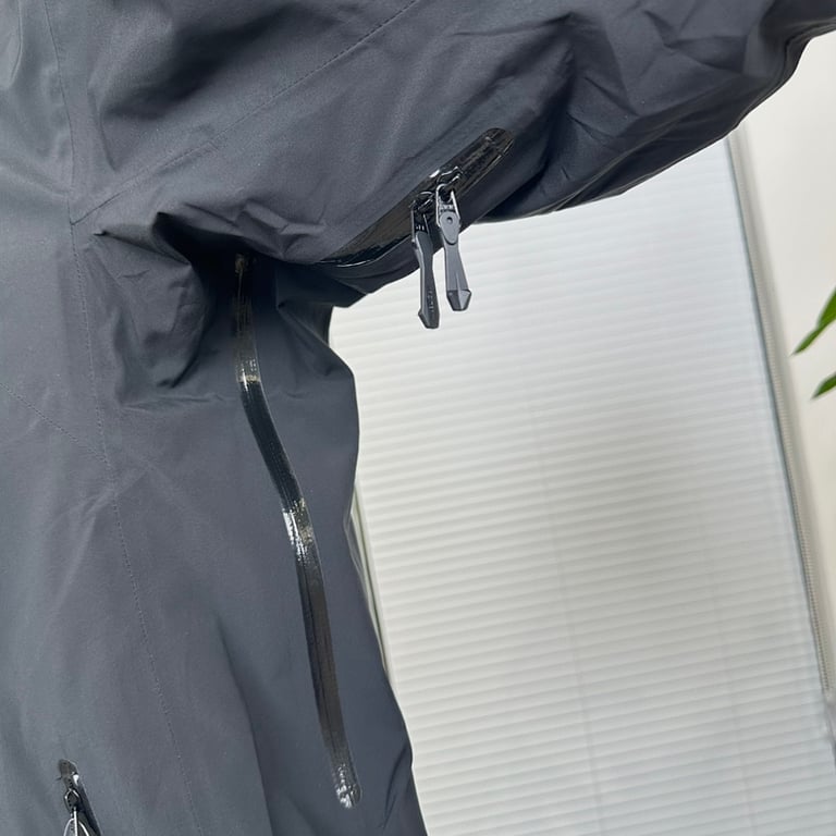 Arc'teryx Beta Down Jacket - 35
