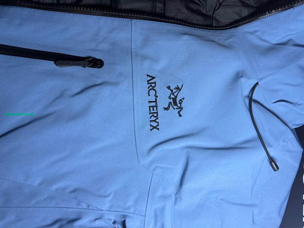 Arc'teryx Alpha SV7 3-in-1 Down Jacket - 20