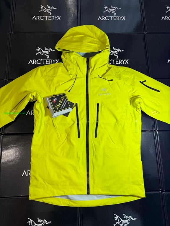 Arc'teryx Alpha SV7 3-in-1 Down Jacket - 24