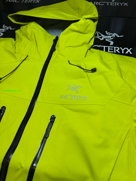 Arc'teryx Alpha SV7 3-in-1 Down Jacket - 32