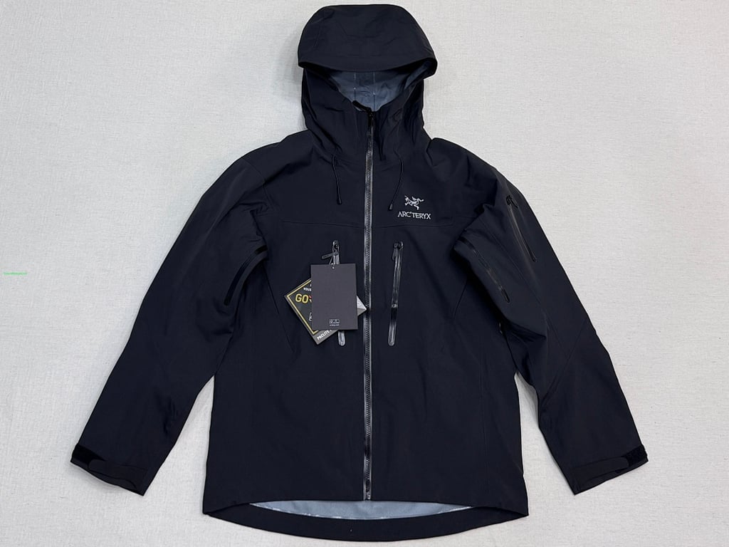 Arc'teryx Alpha SV7 3-in-1 Down Jacket - 59