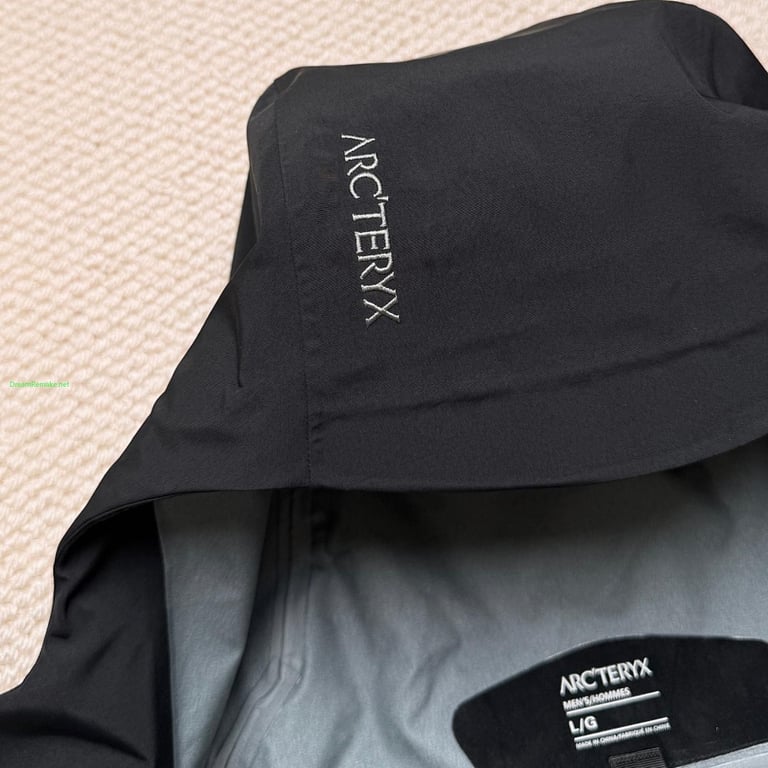 Arc'teryx Rush Ski Jacket Black - 14