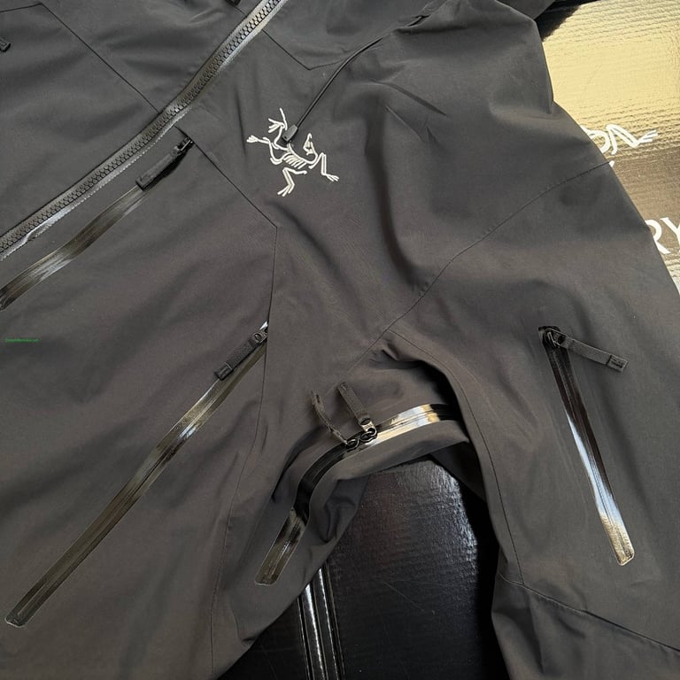 Arc'teryx Rush Ski Jacket Black - 24