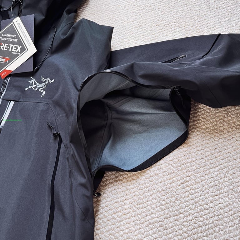 Arc'teryx Rush Ski Jacket Black - 8