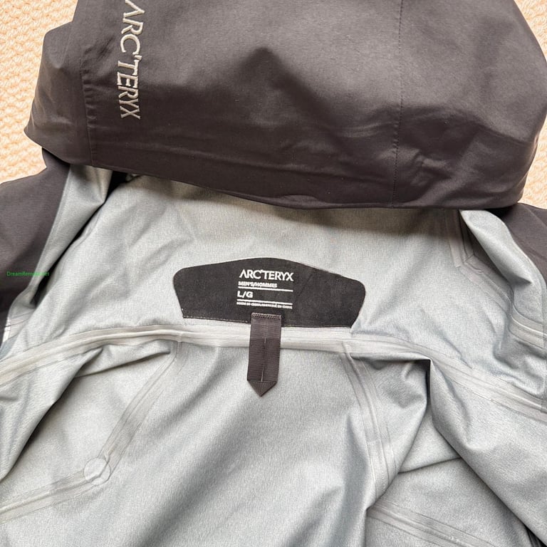 Arc'teryx Rush Ski Jacket Black - 9