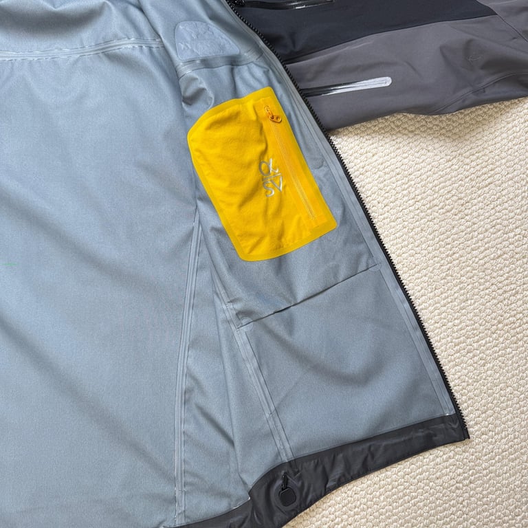 Arc'teryx x Palace Shell Jacket Grey Black - 26