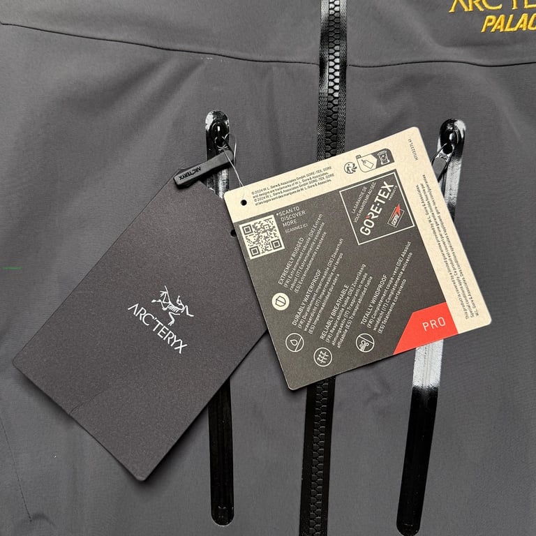 Arc'teryx x Palace Shell Jacket Grey Black - 27