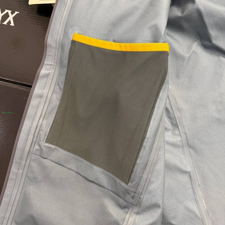 Arc'teryx x Palace Shell Jacket Grey Black - 36