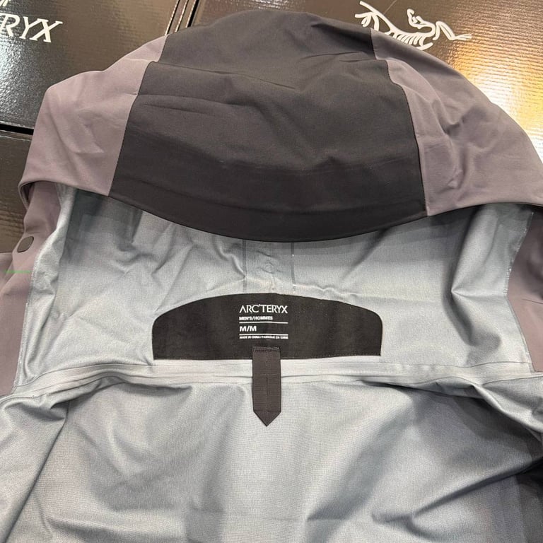 Arc'teryx x Palace Shell Jacket Grey Black - 38
