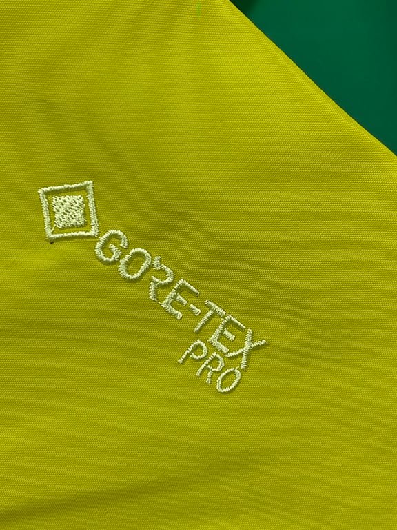 Arc'teryx Alpha SV Jacket Yellow - 11