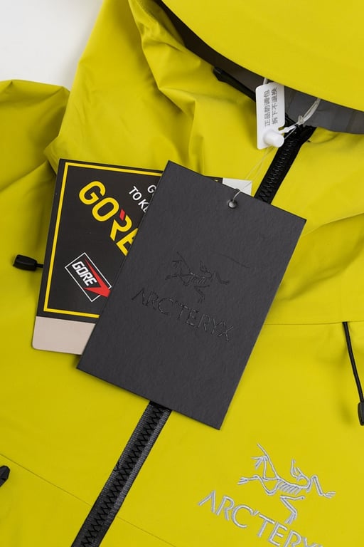 Arc'teryx Alpha SV Jacket Yellow - 14