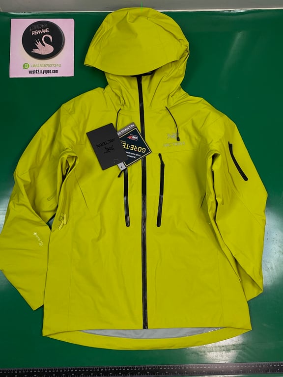 Arc'teryx Alpha SV Jacket Yellow - 3