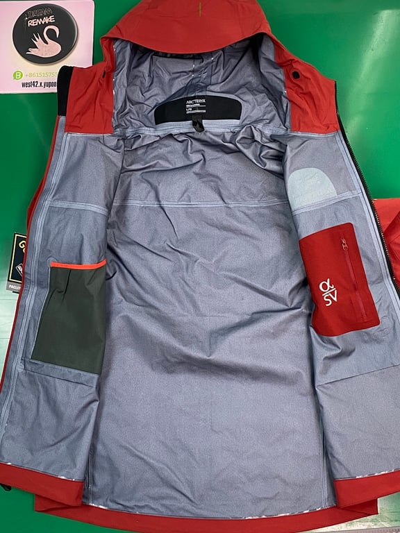 Arc'teryx Alpha SV Hardshell Jacket Burgundy - 12