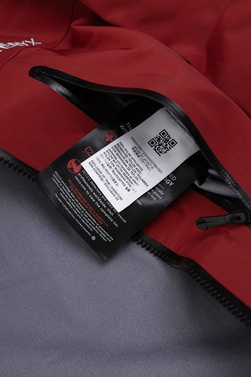 Arc'teryx Alpha SV Hardshell Jacket Burgundy - 14