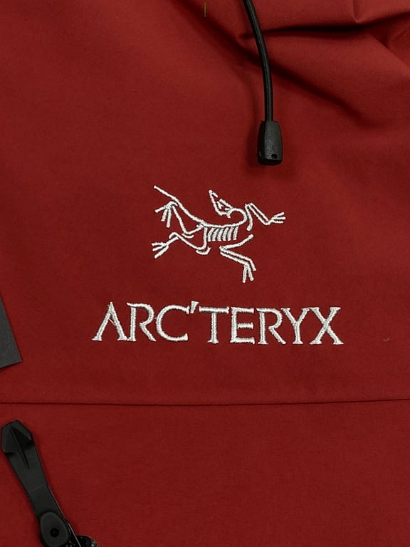Arc'teryx Alpha SV Hardshell Jacket Burgundy - 3