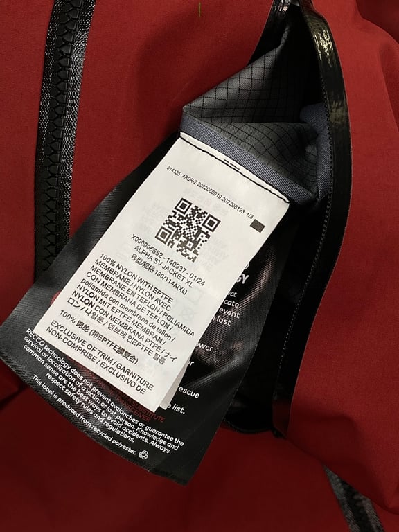 Arc'teryx Alpha SV Hardshell Jacket Burgundy - 6