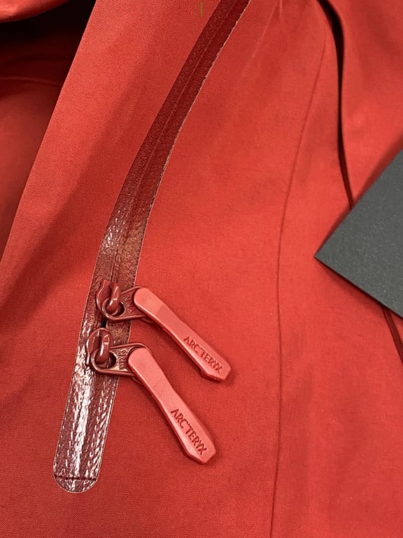 Arc'teryx Alpha SV Hardshell Jacket Burgundy - 7