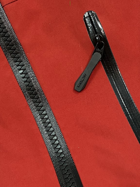 Arc'teryx Alpha SV Hardshell Jacket Burgundy - 8