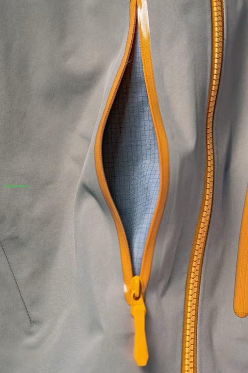 Arc'teryx SV-Snake Shell Jacket - 20