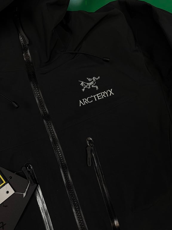 Arc'teryx Alpha SV Jacket Black - 3